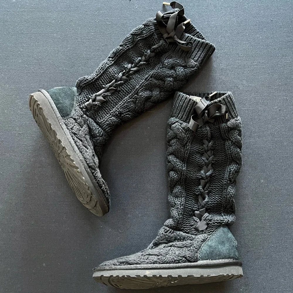 UGG Classic Tall Cardy Boots in black size 7